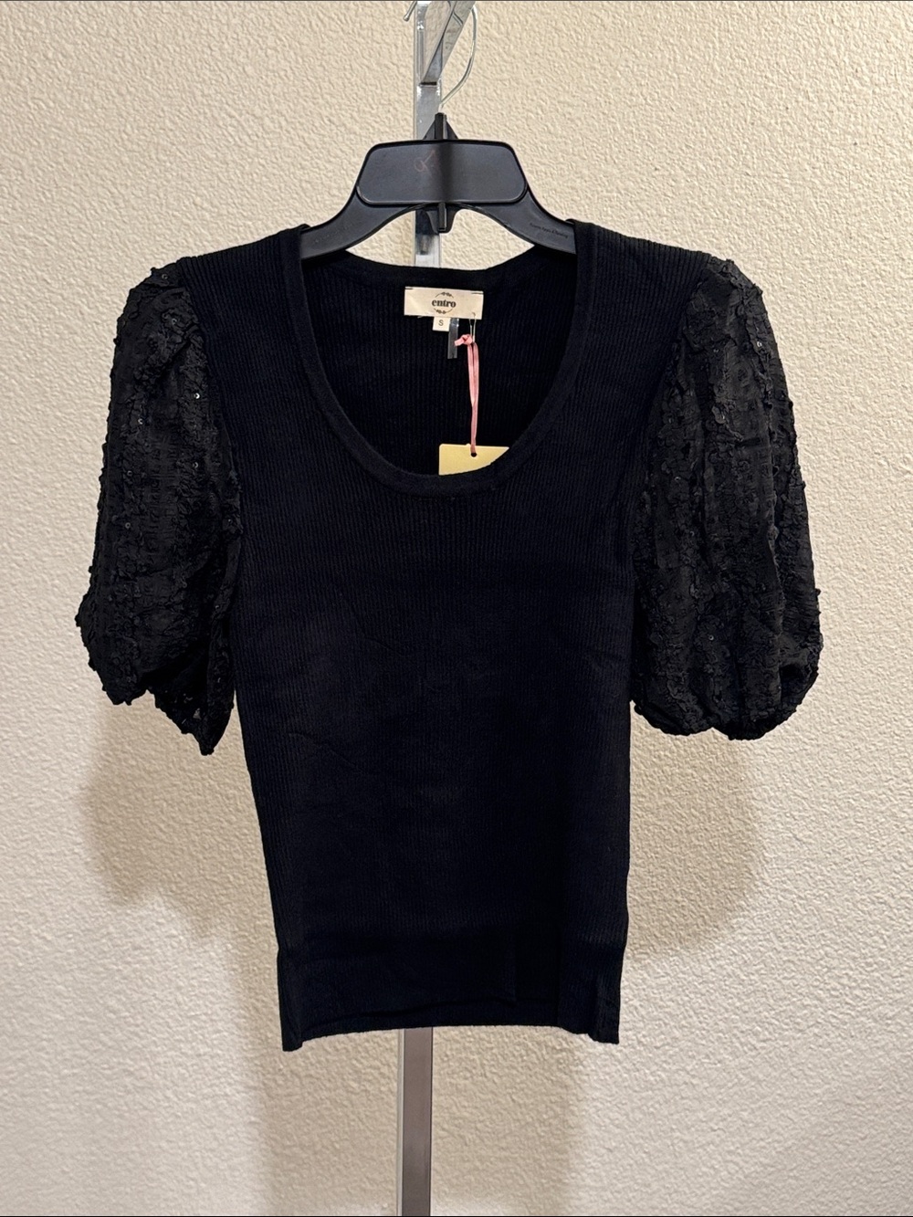 entro Black Ribbed Knit Top with Puff Lace Sleeves